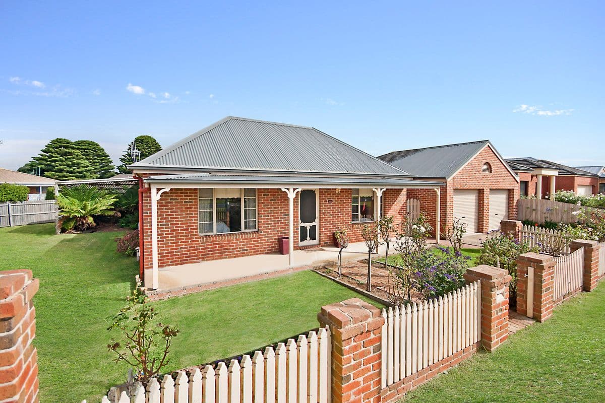 5 McVicar Street, Koroit VIC 3282, Koroit - Thumbnail 8