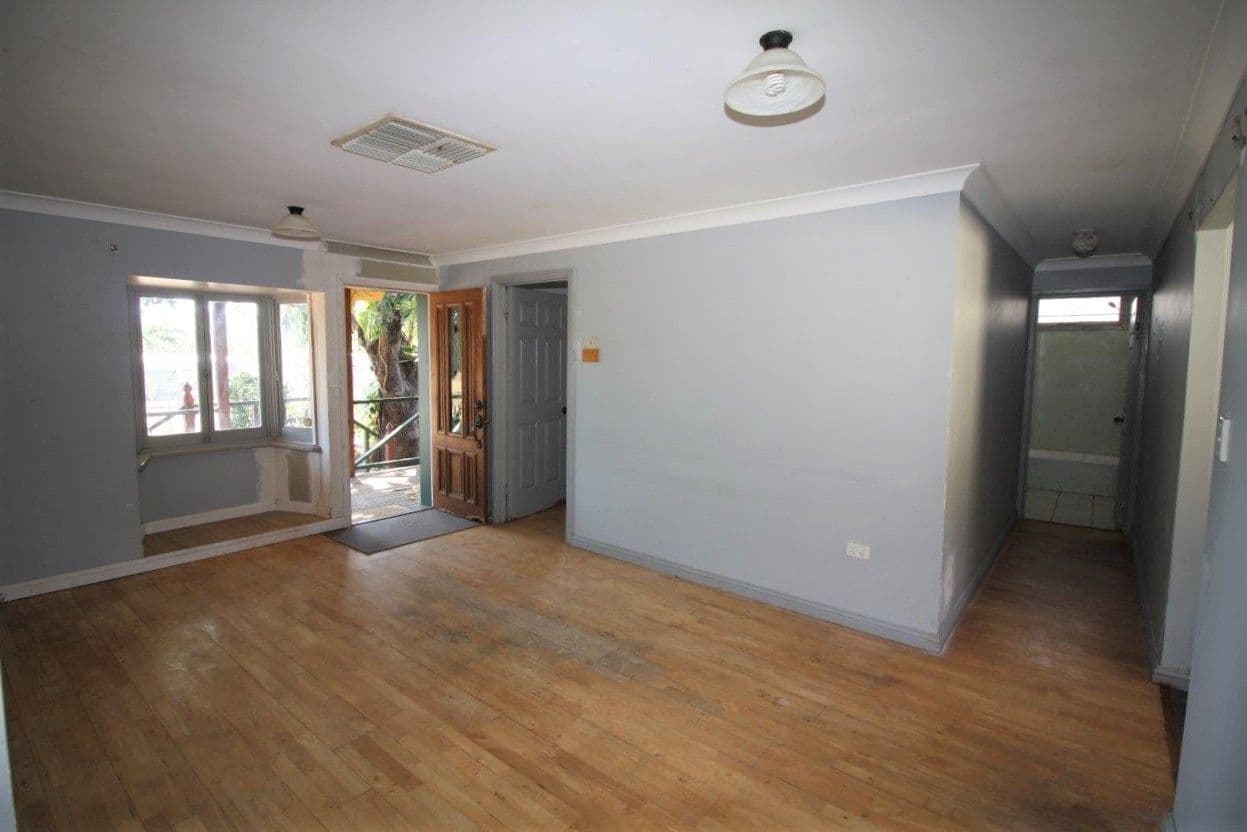 6 Craven Street, CHARTERS TOWERS CITY QLD 4820, Charters Towers City - Thumbnail 3