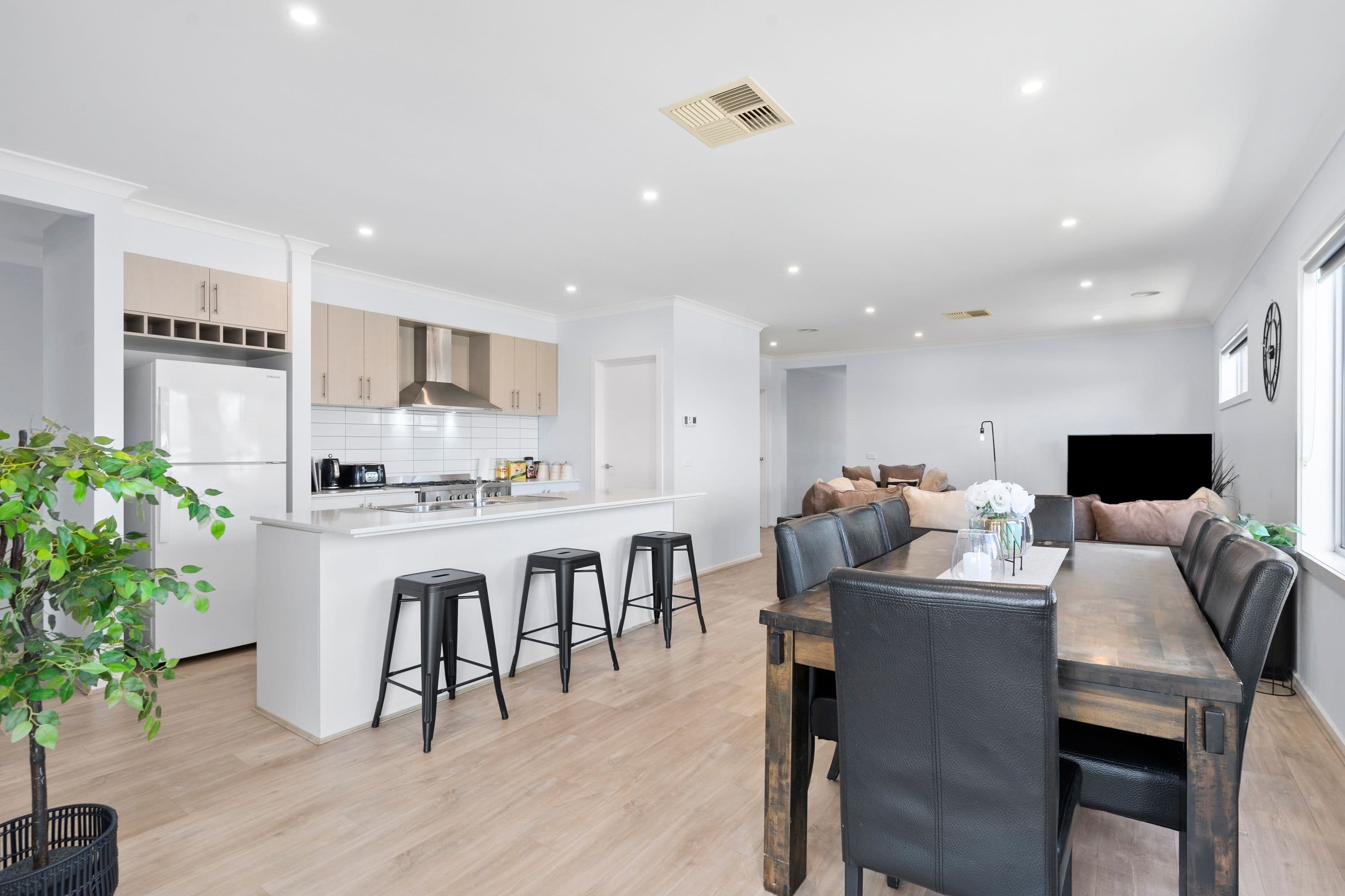 18 Lightwood Road, Lara VIC 3212, Lara - Thumbnail 5