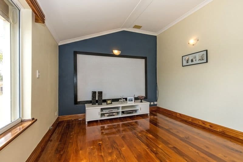 7 Kostas Close, HOCKING WA 6065, Hocking - Thumbnail 4