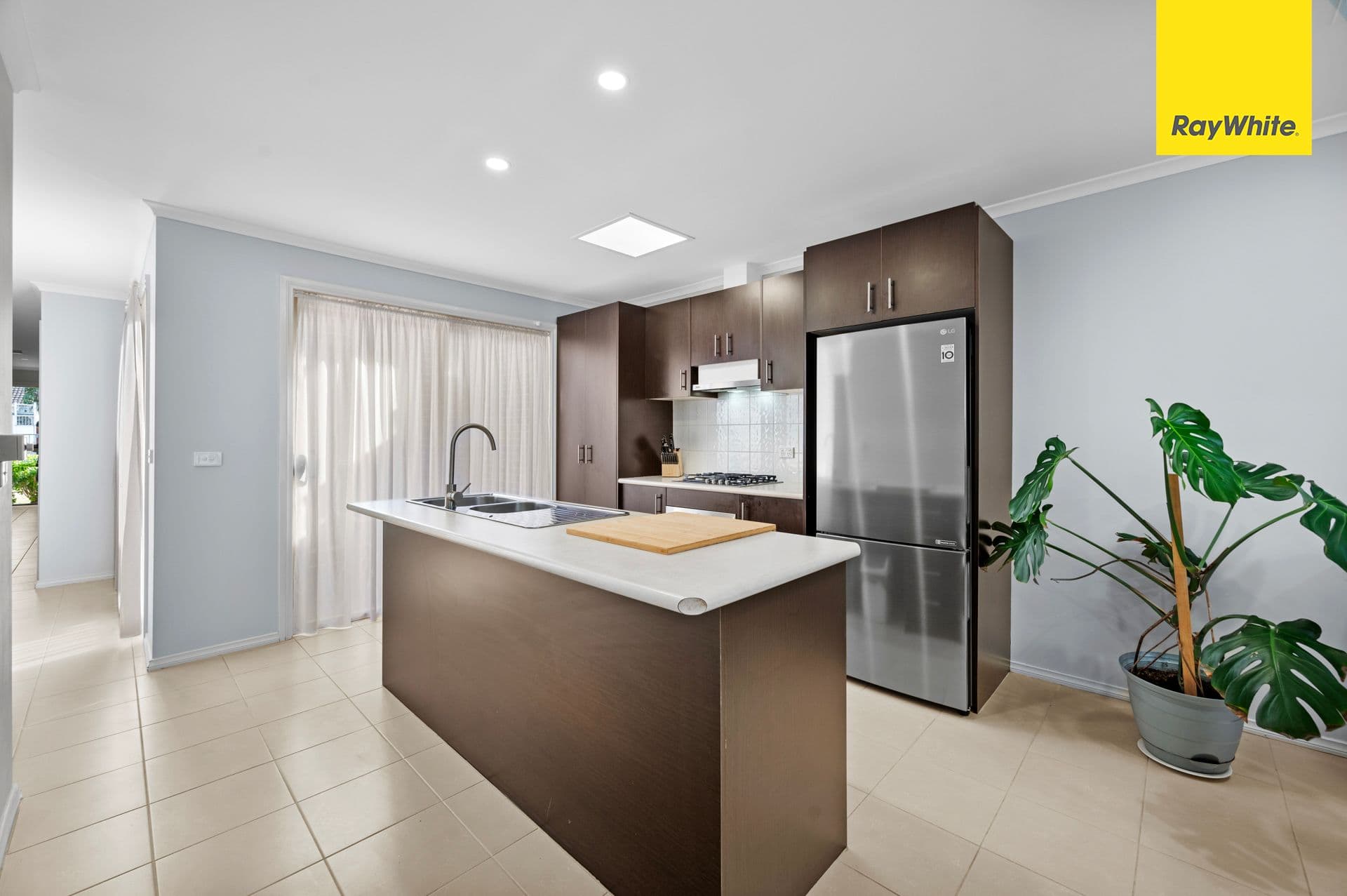 53 Rathdowne Circuit, Melton West VIC 3337, Melton West - Thumbnail 7