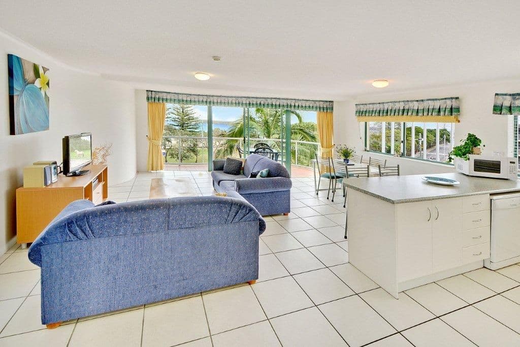 Unit 3, 14 Bulcock Beach Esplanade, CALOUNDRA QLD 4551, Caloundra - Thumbnail 3