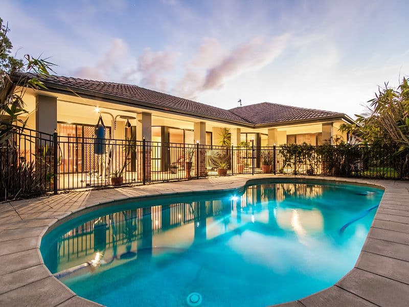 25 Ontario Court, Oxenford QLD 4210, Oxenford - Thumbnail 2