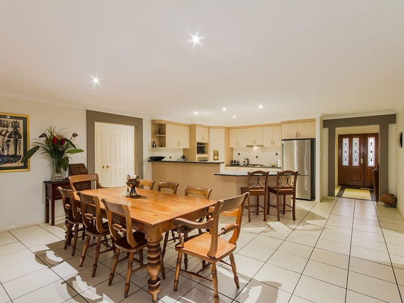 25 Ontario Court, Oxenford QLD 4210, Oxenford - Thumbnail 7