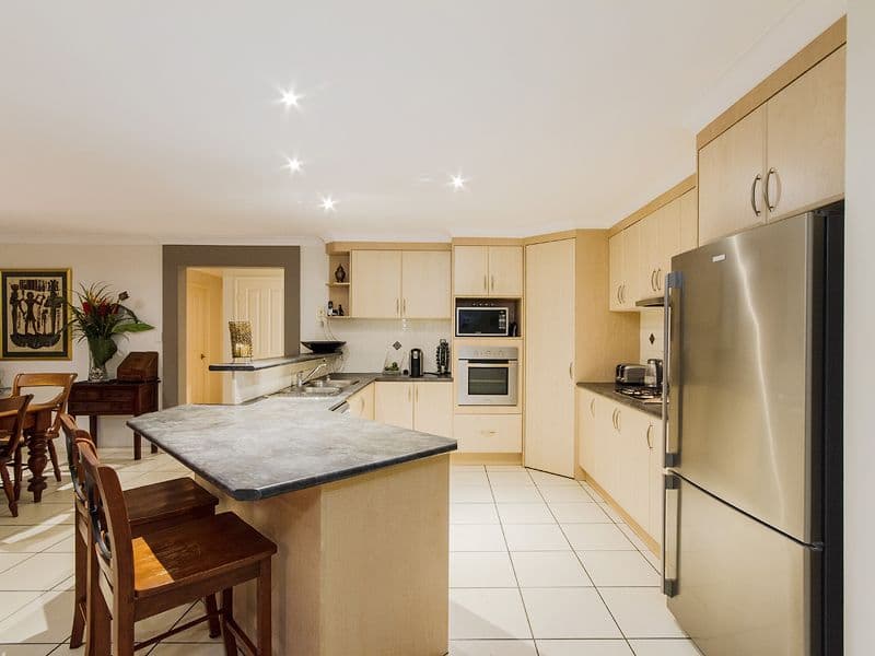 25 Ontario Court, Oxenford QLD 4210, Oxenford - Thumbnail 8