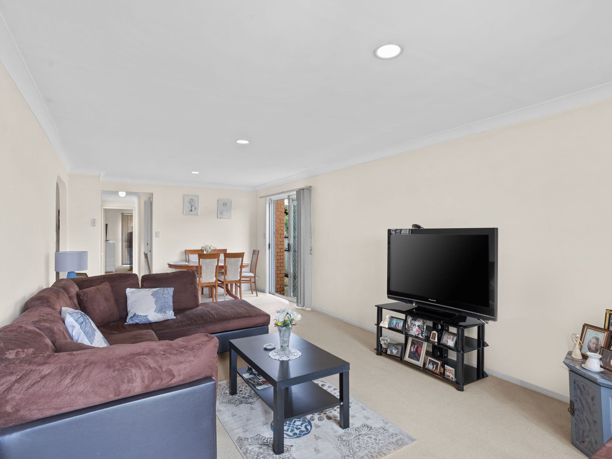 6 Clovelly Place, Labrador QLD 4215, Labrador - Thumbnail 4