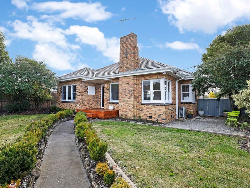54 Laura Avenue, Belmont VIC 3216, Belmont - Thumbnail 2