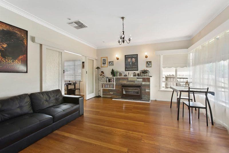 11 Pauline Avenue, DINGLEY VILLAGE VIC 3172, Dingley Village - Thumbnail 2