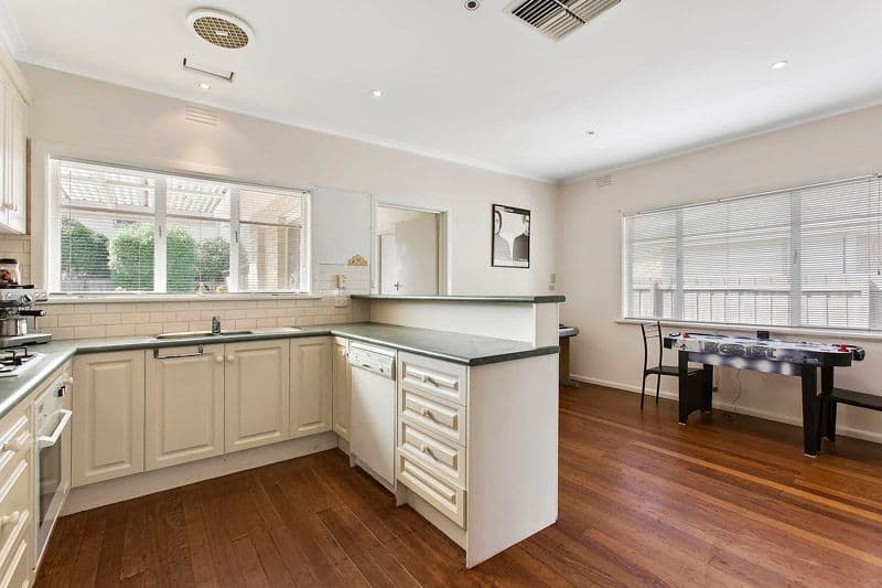 11 Pauline Avenue, DINGLEY VILLAGE VIC 3172, Dingley Village - Thumbnail 3
