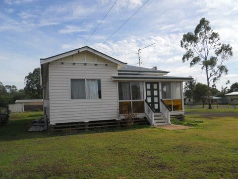 19 Hadley, PITTSWORTH QLD 4356, Pittsworth - Thumbnail 4