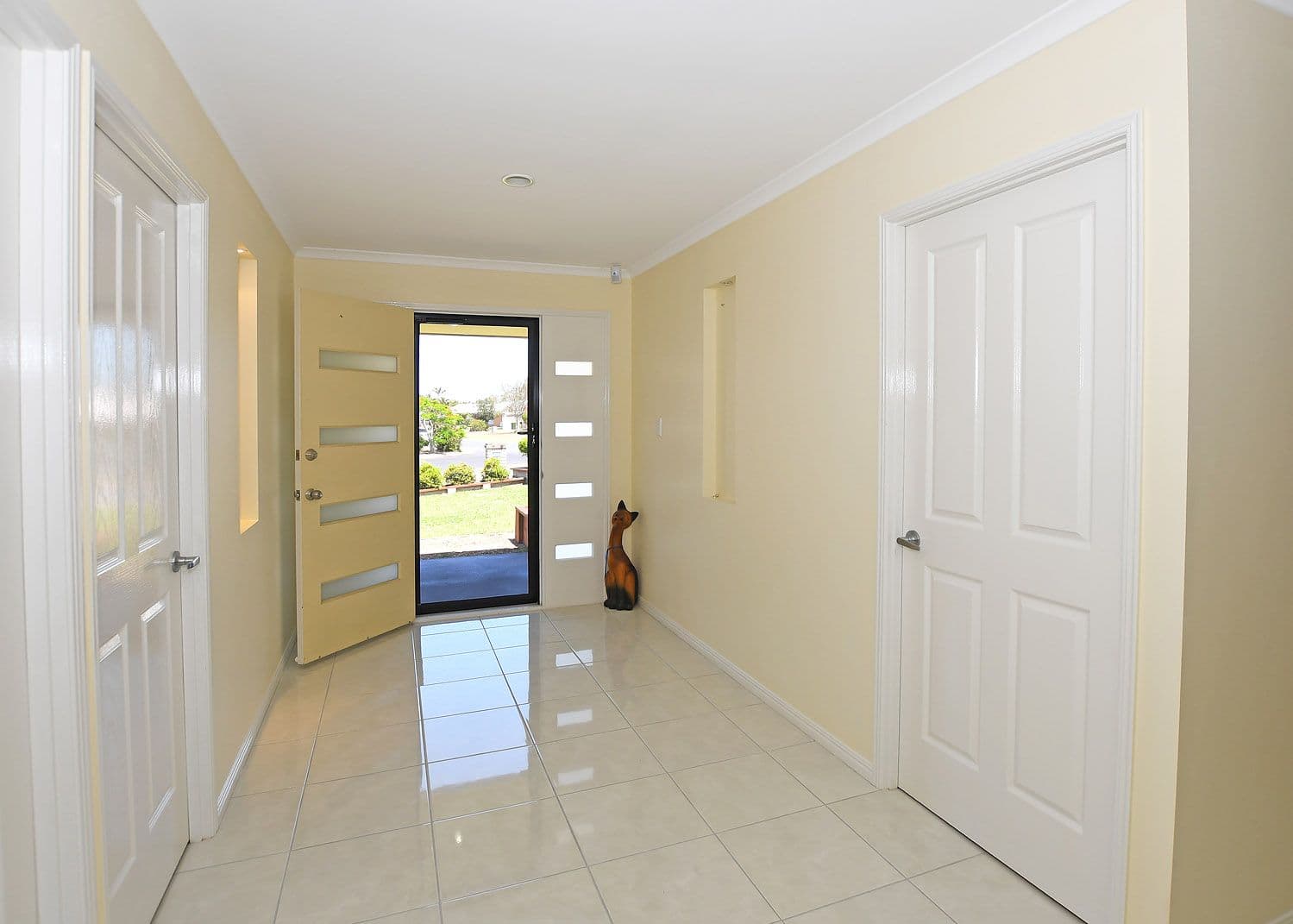 2 Harrier Close, Eli Waters QLD 4655, Eli Waters - Thumbnail 4