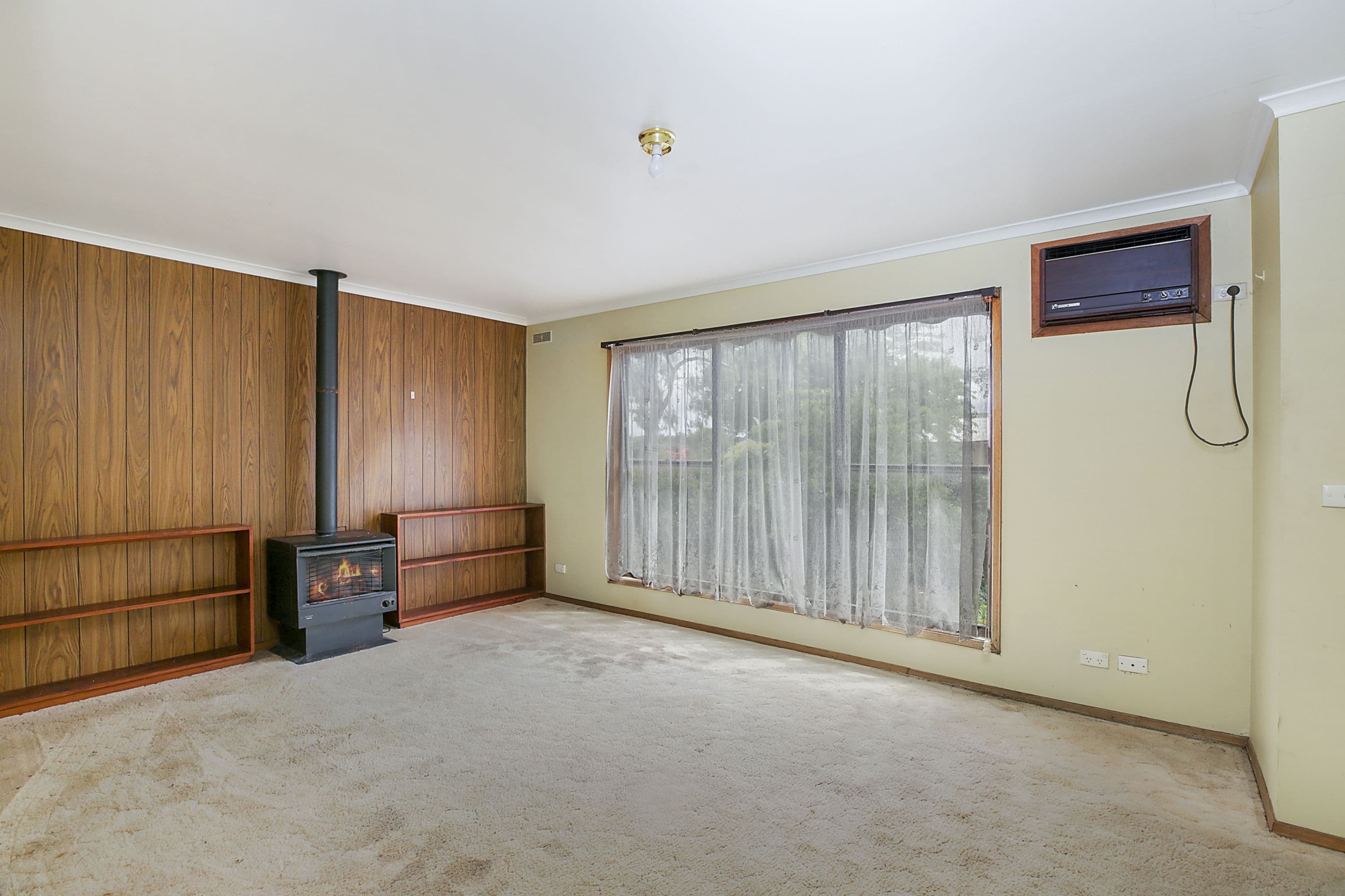 21 Mitchell Street, Cobden VIC 3266, Cobden - Thumbnail 4