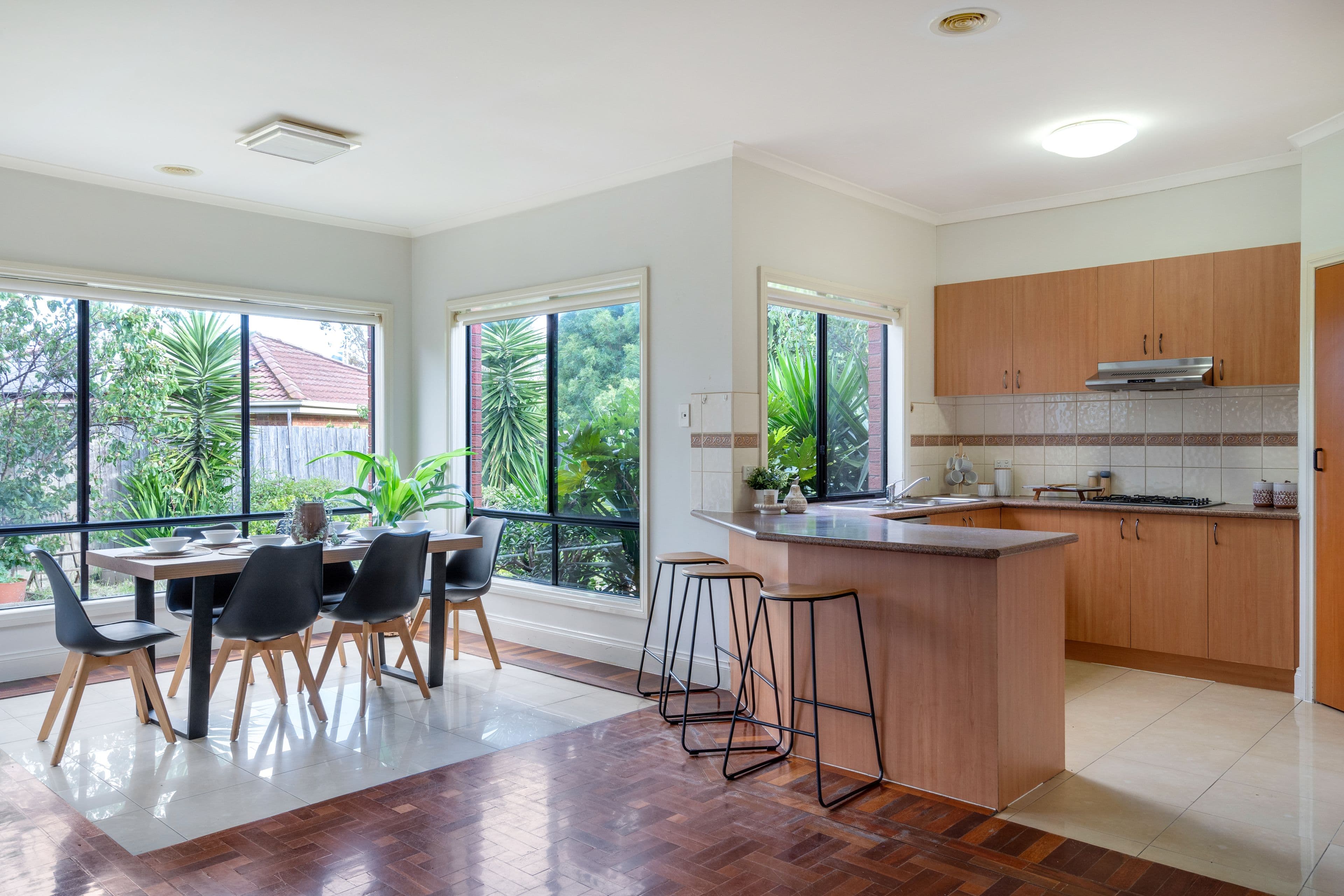 42 Exmouth Road, Craigieburn VIC 3064, Craigieburn - Thumbnail 5