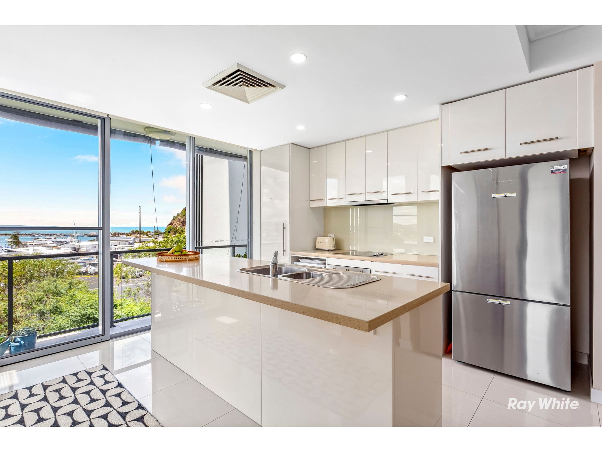 12 Breakwater Drive, Rosslyn QLD 4703, Rosslyn - Thumbnail 6