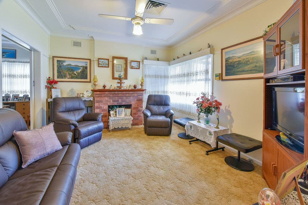 12 William Avenue, Camden NSW 2570, Camden - Thumbnail 2
