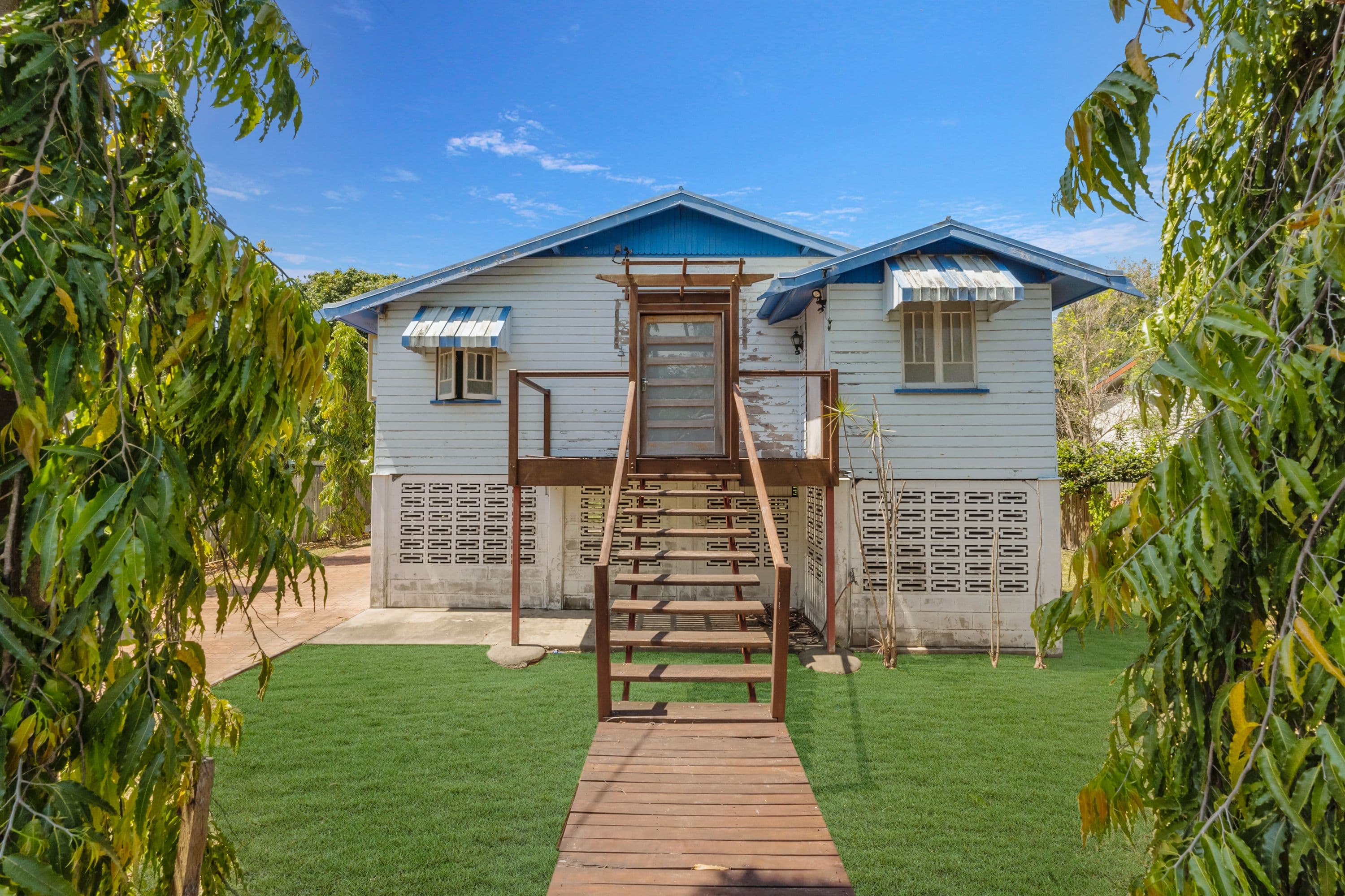 33 Hughes Street, Hermit Park QLD 4812, Hermit Park - Image 1