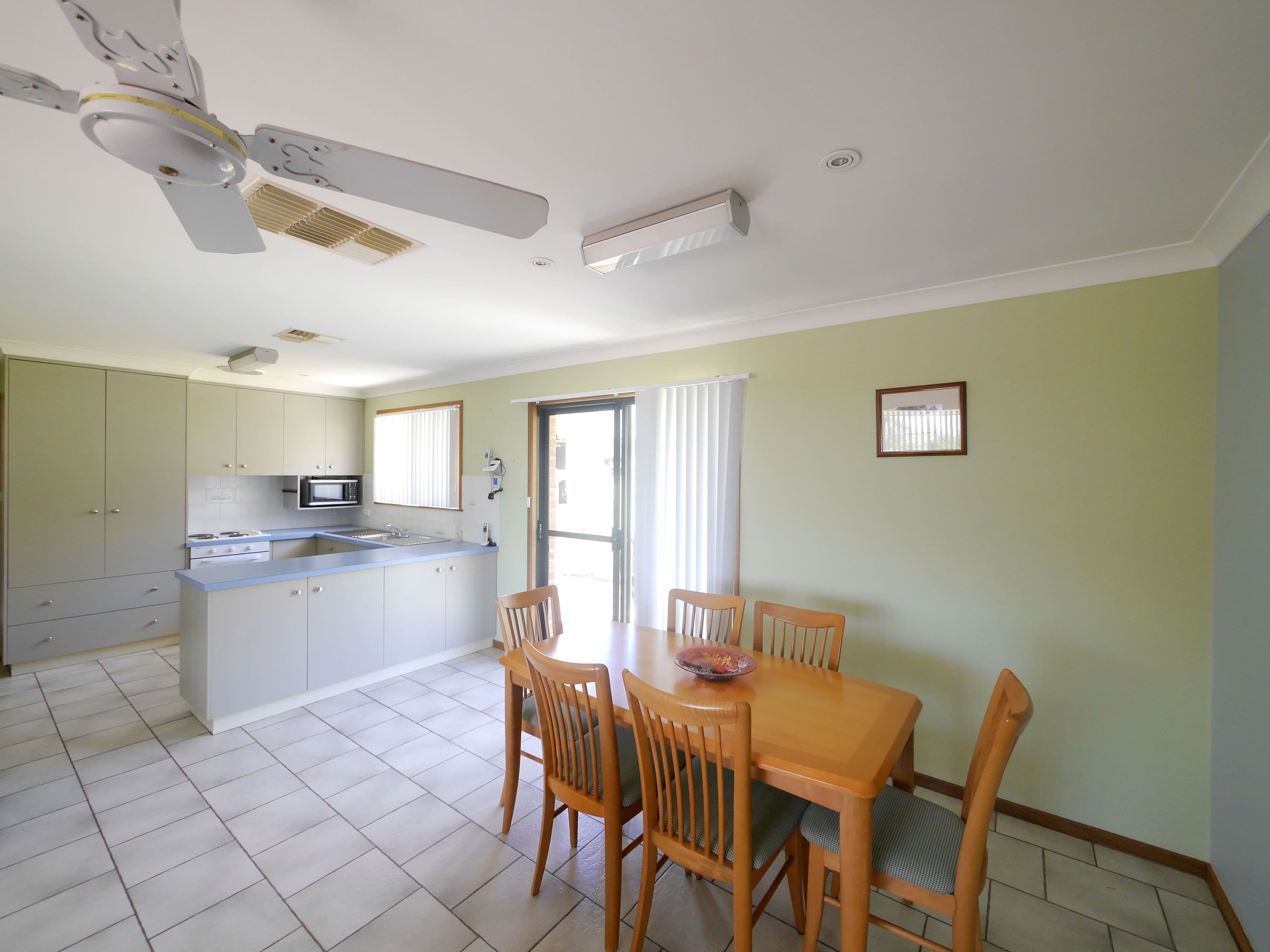2 Frost Place, Cowra - Thumbnail 5