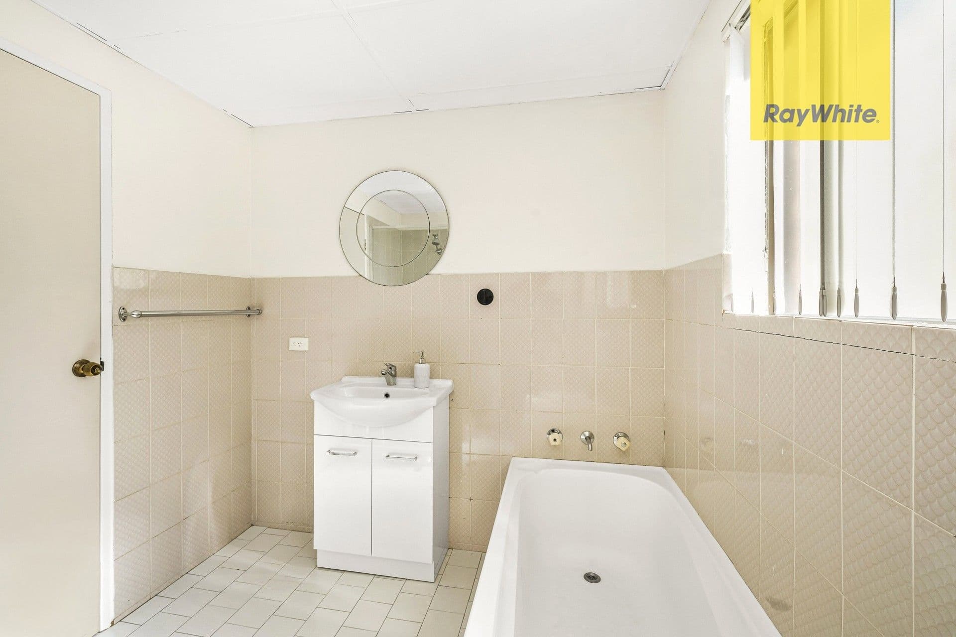 33 Queens Road, Westmead NSW 2145, Westmead - Thumbnail 5