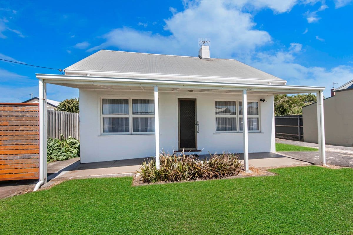 35 Stanley Street, Warrnambool VIC 3280, Warrnambool - Image 1