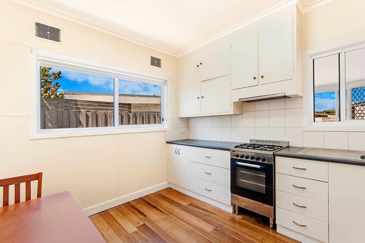 35 Stanley Street, Warrnambool VIC 3280, Warrnambool - Thumbnail 2