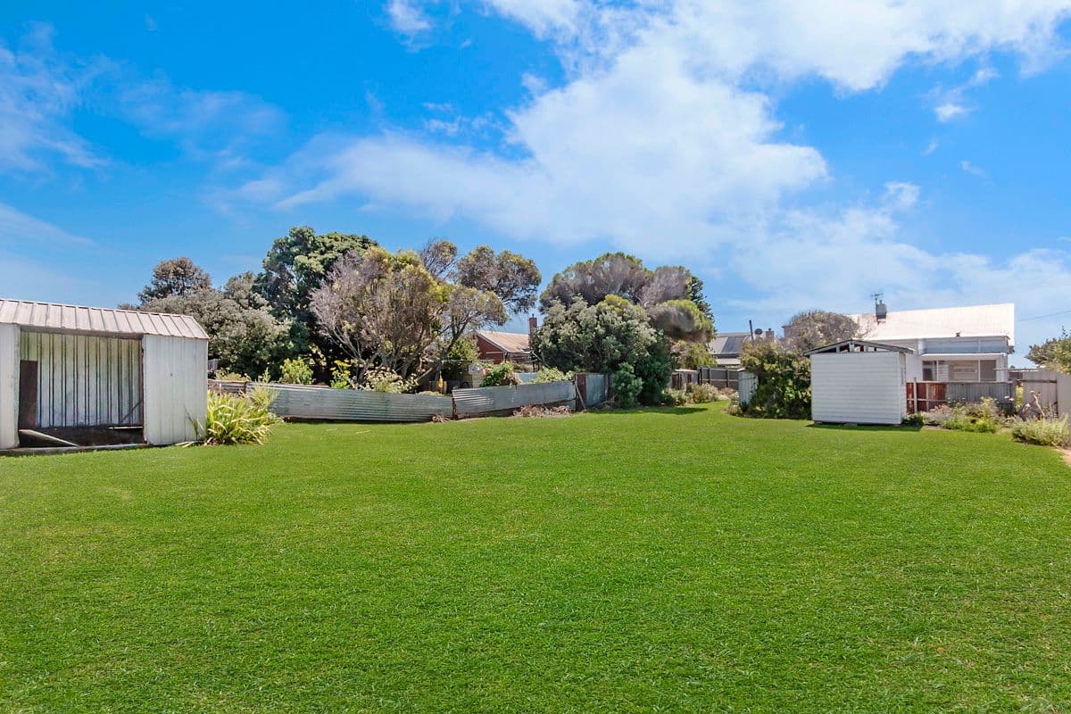 35 Stanley Street, Warrnambool VIC 3280, Warrnambool - Thumbnail 4
