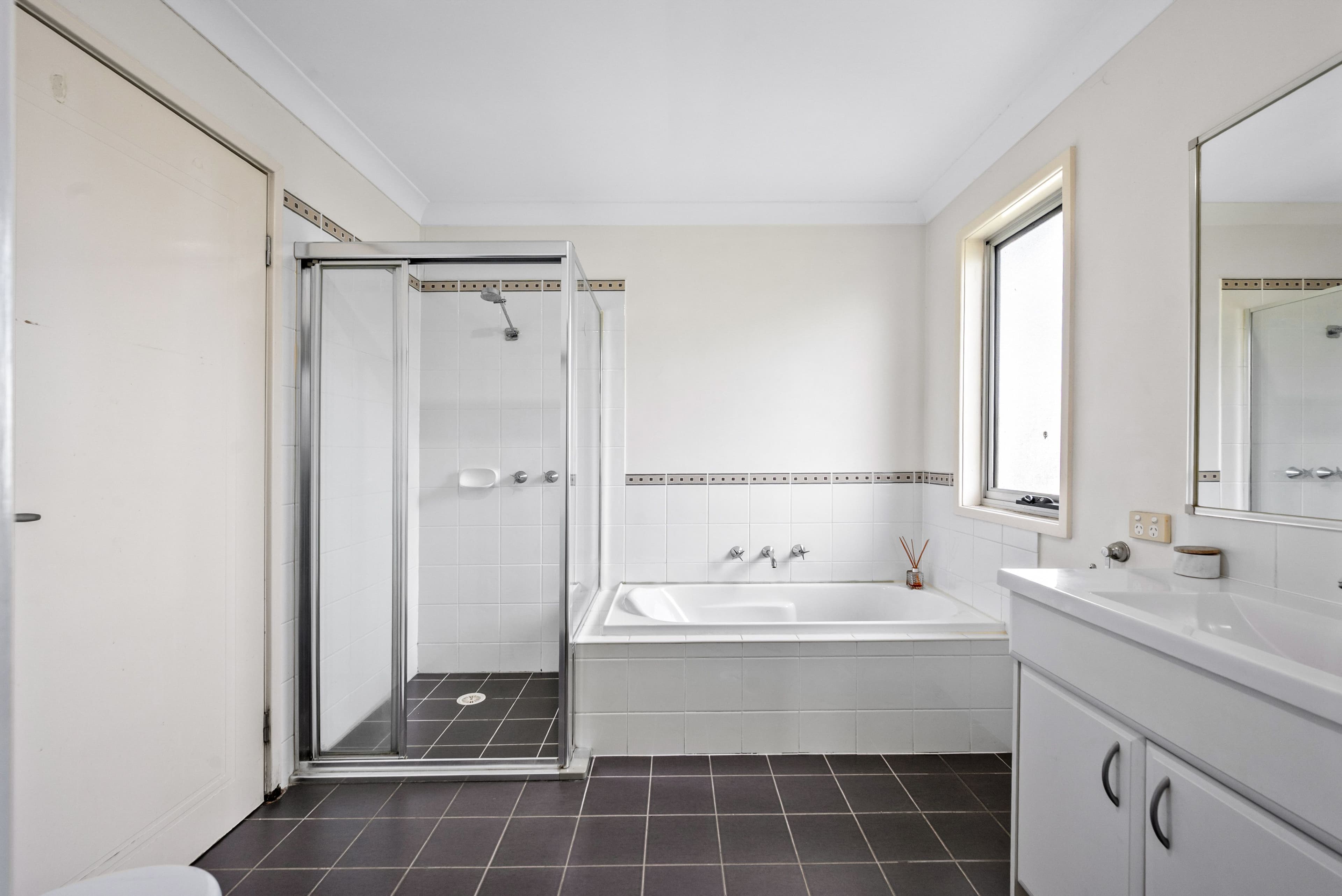 26 St Simon Close, Blair Athol NSW 2560, Blair Athol - Thumbnail 7