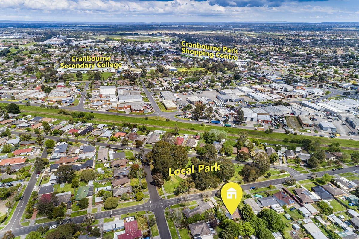 19 Latrobe Street, Cranbourne VIC 3977, Cranbourne - Thumbnail 2
