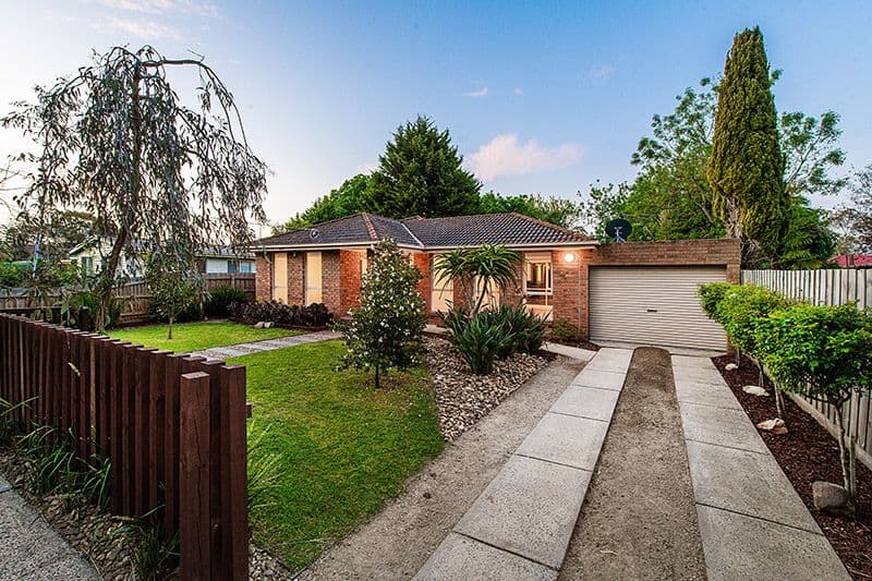 19 Latrobe Street, Cranbourne VIC 3977, Cranbourne - Thumbnail 4