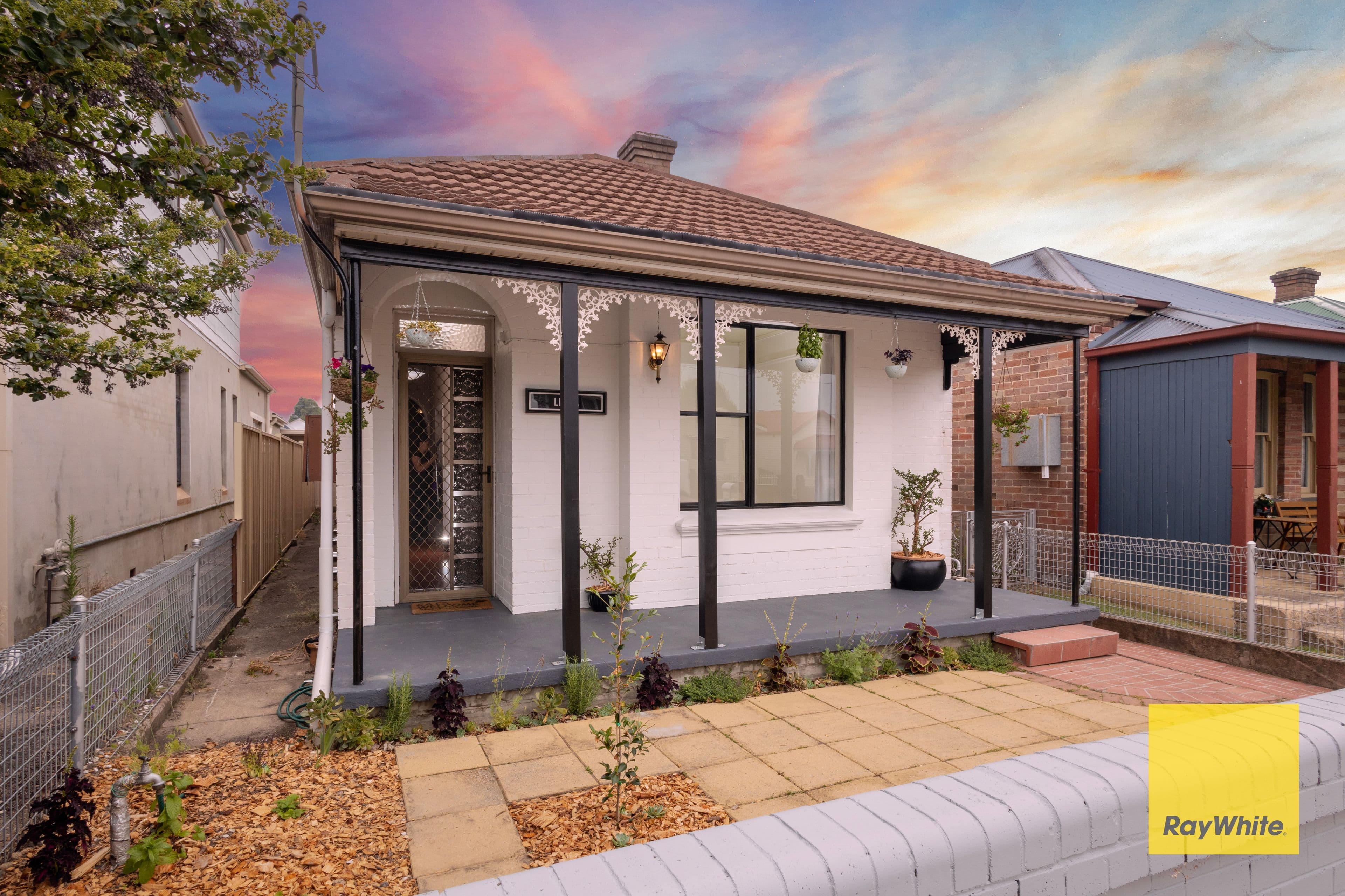 22 Laurence Street, Lithgow NSW 2790, Lithgow - Image 1