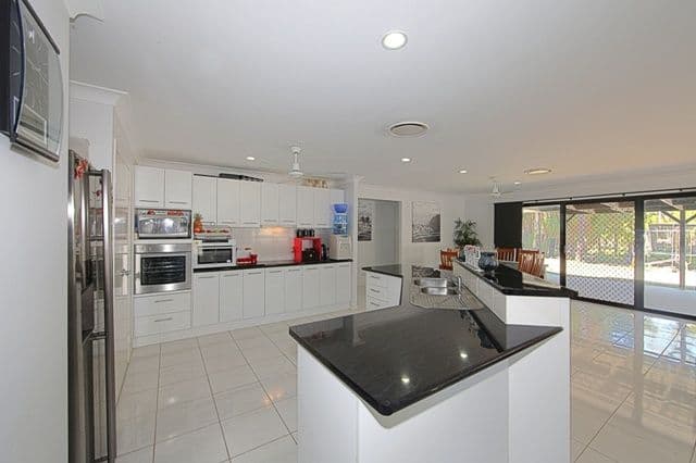 39 Regency Road, MOORE PARK BEACH QLD 4670, Moore Park Beach - Thumbnail 2