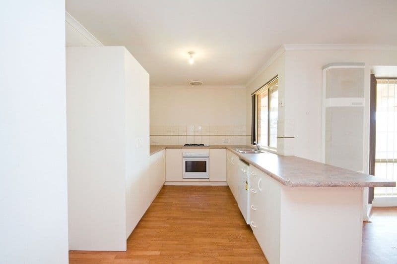 61 Blue Ridge Drive, MOOROOLBARK, Mooroolbark - Thumbnail 7