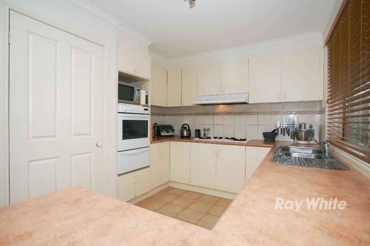 6 Nariel Place, CRANBOURNE VIC 3977, Cranbourne West - Image 1