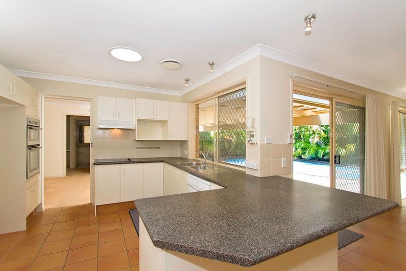 8 Acron Street, ELANORA QLD 4221, Elanora - Thumbnail 2