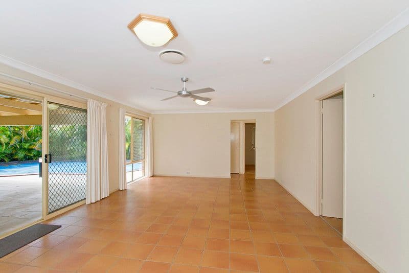 8 Acron Street, ELANORA QLD 4221, Elanora - Thumbnail 6