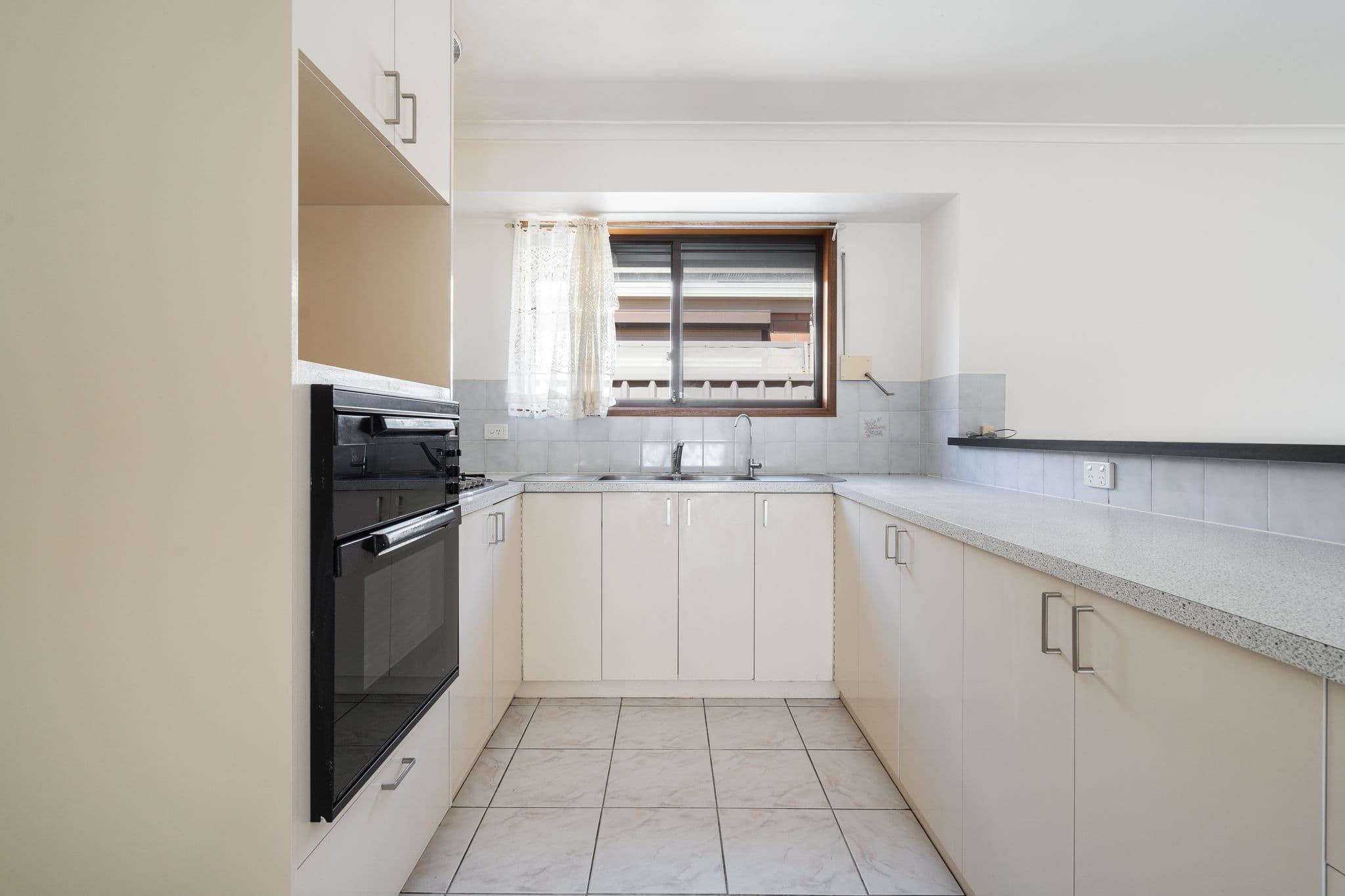 14 Kingborn Avenue, Seaton SA 5023, Seaton - Thumbnail 5