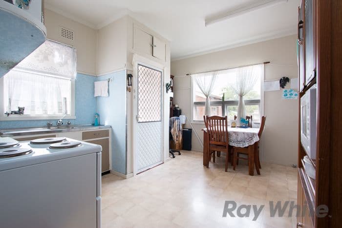 4 Park Street, Charlestown NSW 2290, Charlestown - Thumbnail 3
