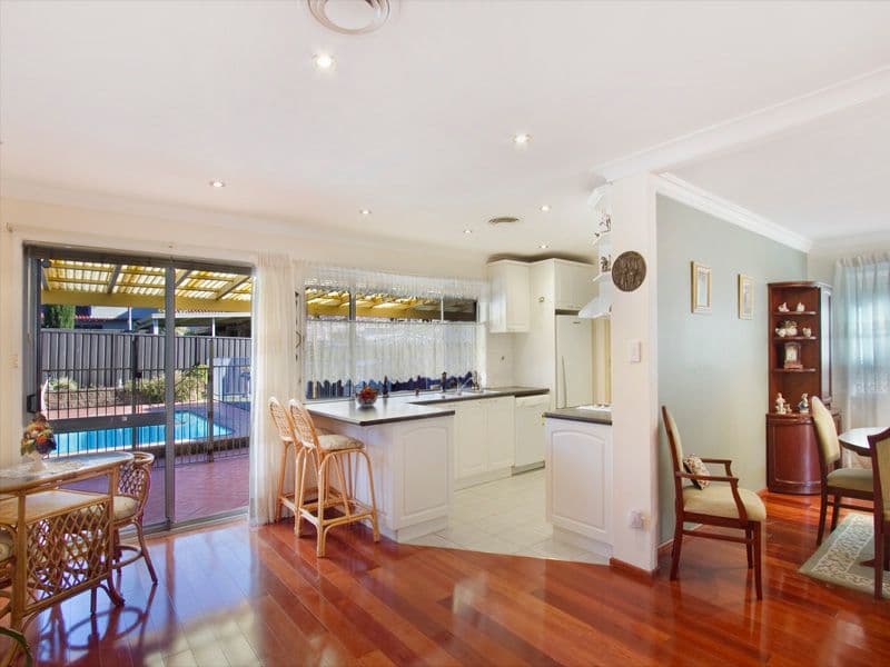 15 Essington Crescent, SYLVANIA NSW 2224, Sylvania - Thumbnail 2