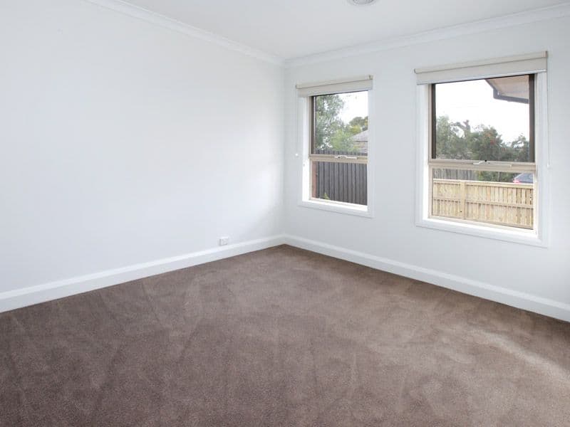 2  Trenton Parade, ST ALBANS PARK VIC 3219, St Albans Park - Thumbnail 4