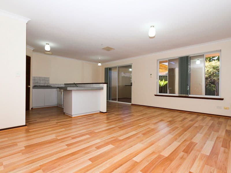 32 Towncentre Drive, THORNLIE WA 6108, Thornlie - Thumbnail 6