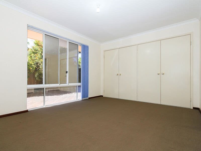32 Towncentre Drive, THORNLIE WA 6108, Thornlie - Thumbnail 7