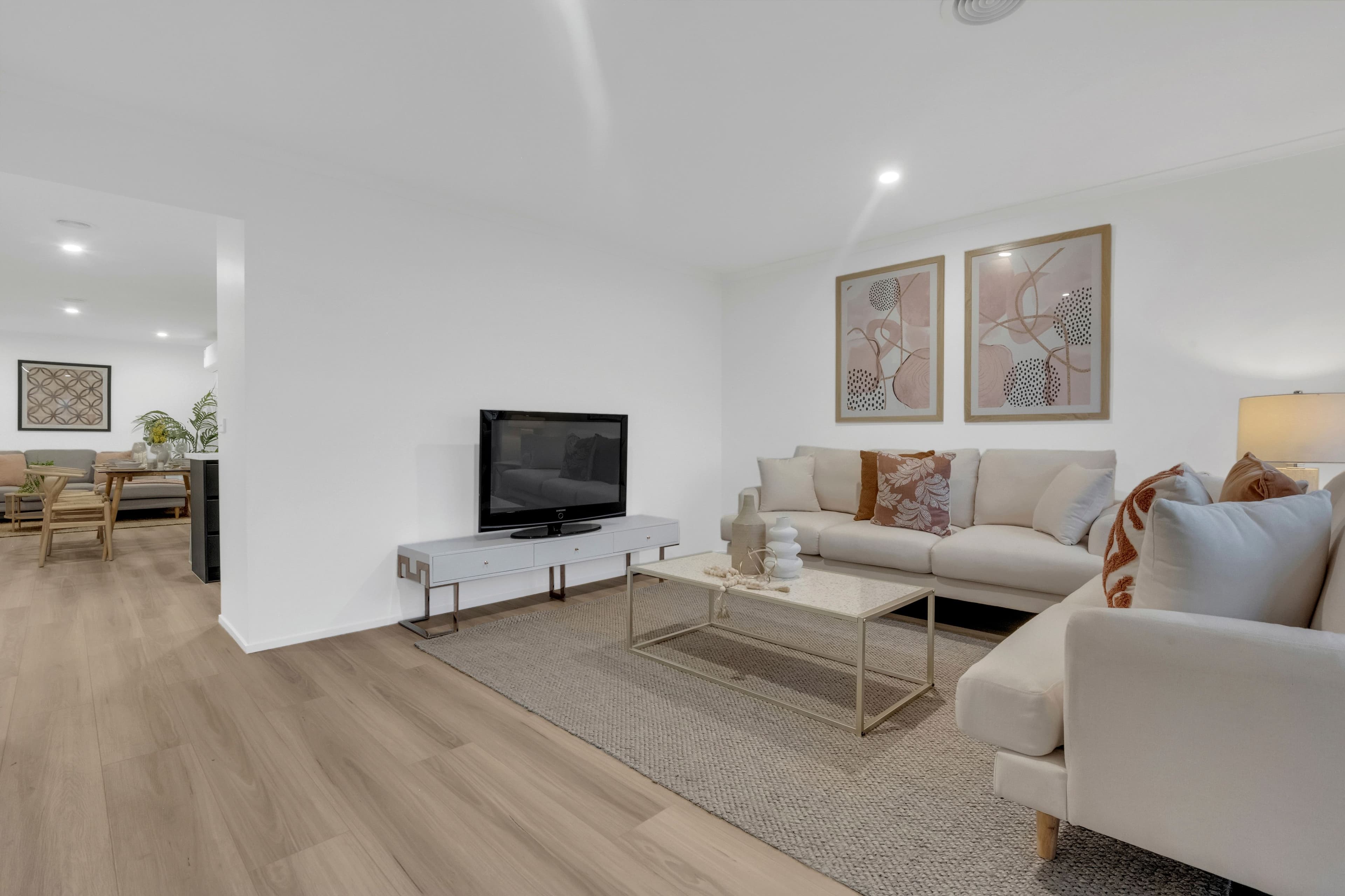 52 Rhine Drive, Roxburgh Park VIC 3064, Roxburgh Park - Thumbnail 2
