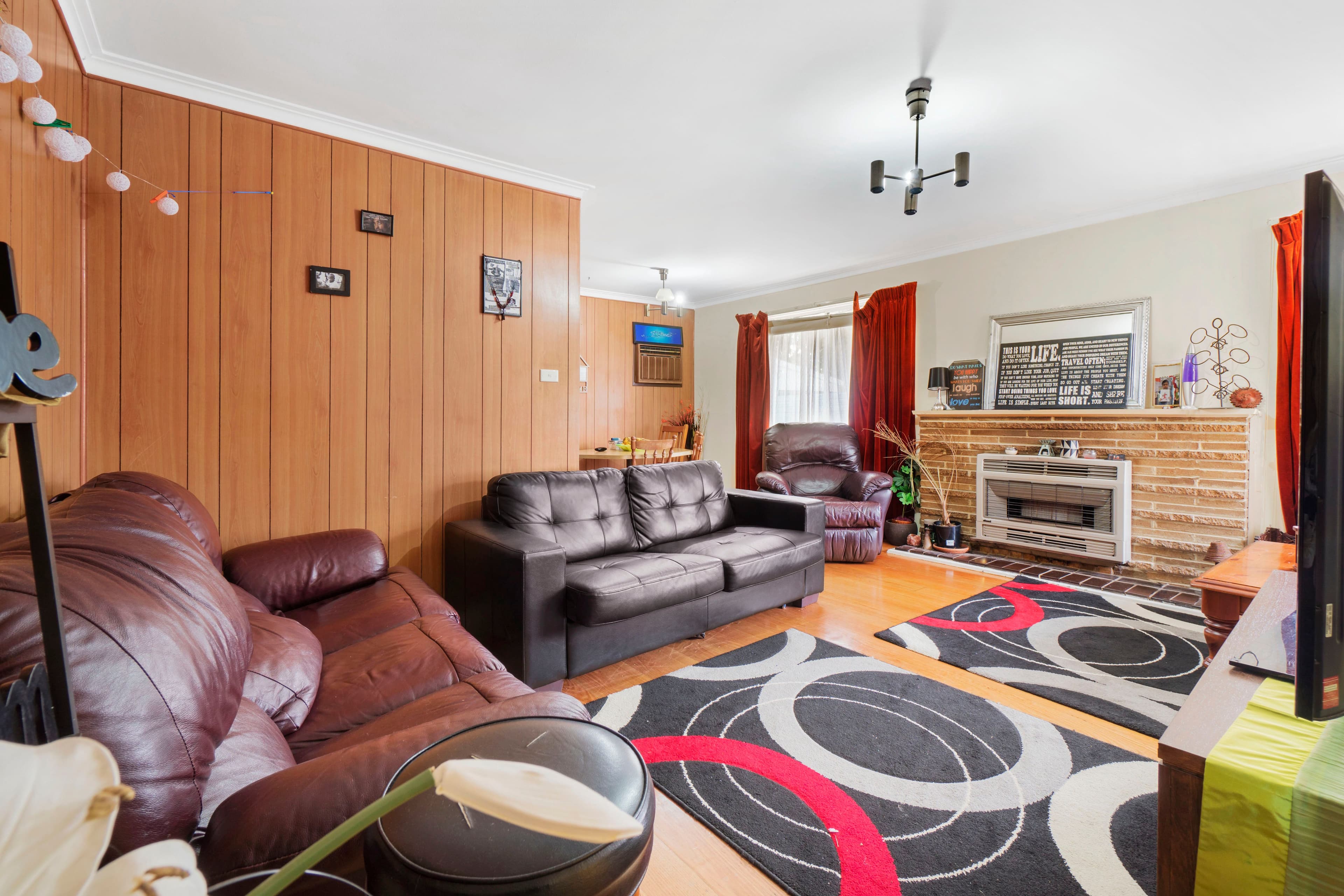 19 Kingsford Avenue, Melton South VIC 3338, Melton South - Thumbnail 3