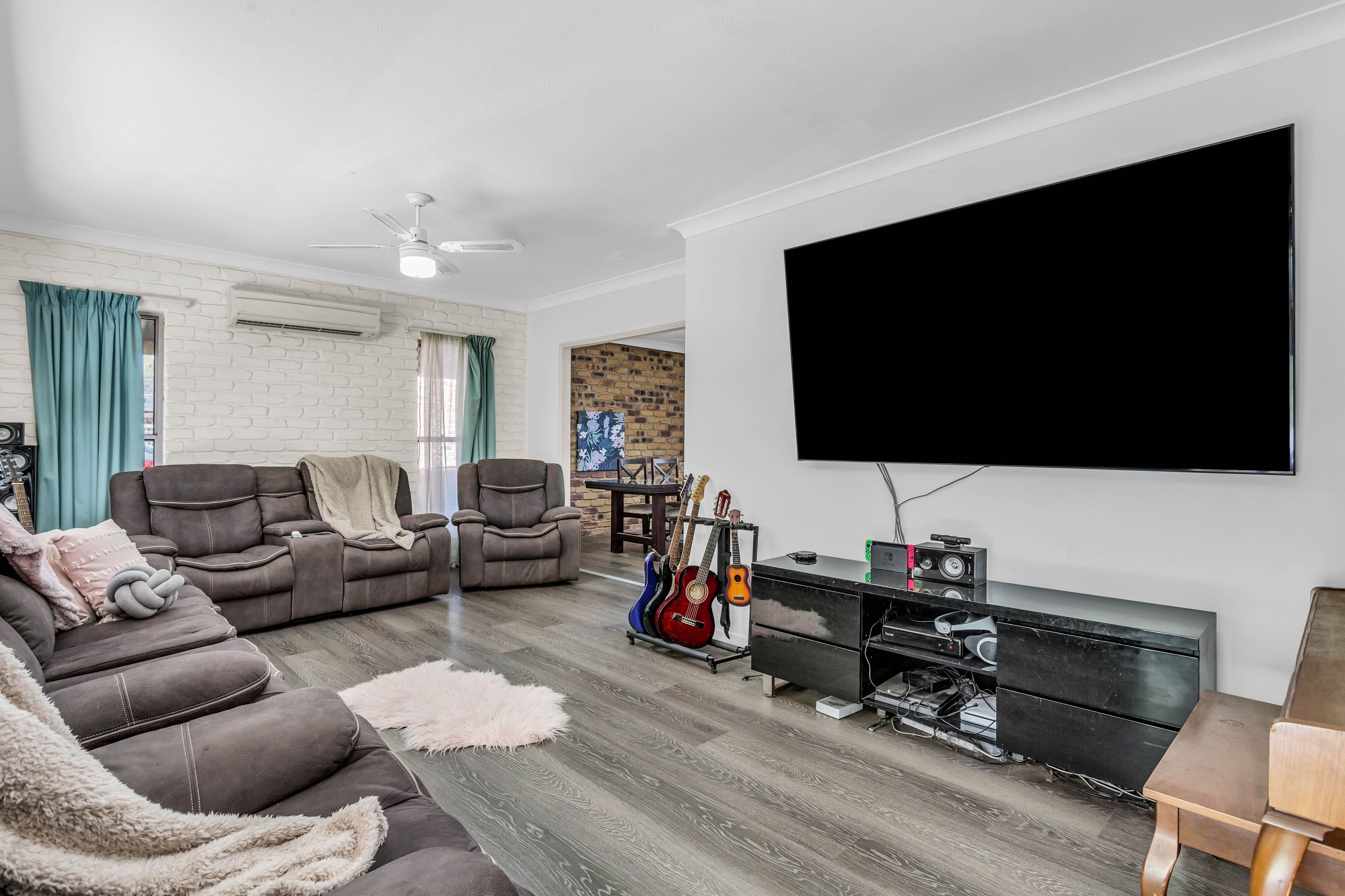 54-58 Kensington Drive, Munruben QLD 4125, Munruben - Thumbnail 3
