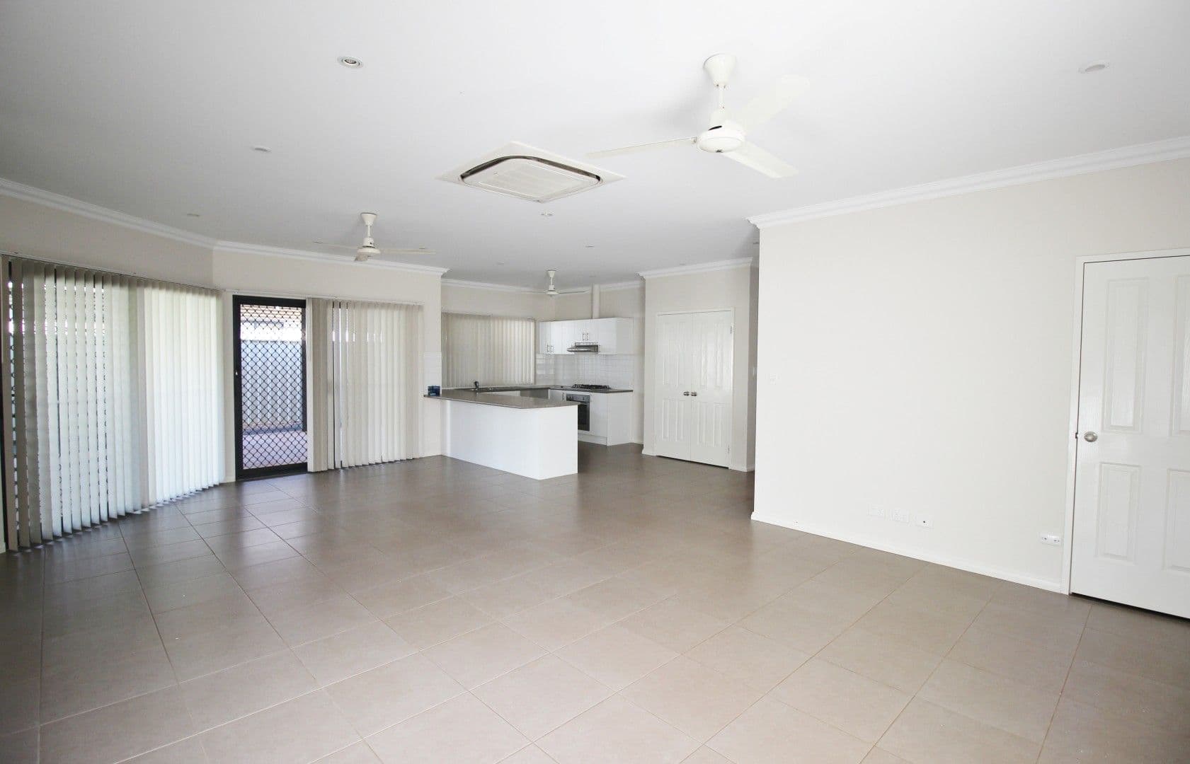 19 Nix Avenue, South Hedland WA 6722, South Hedland - Thumbnail 3