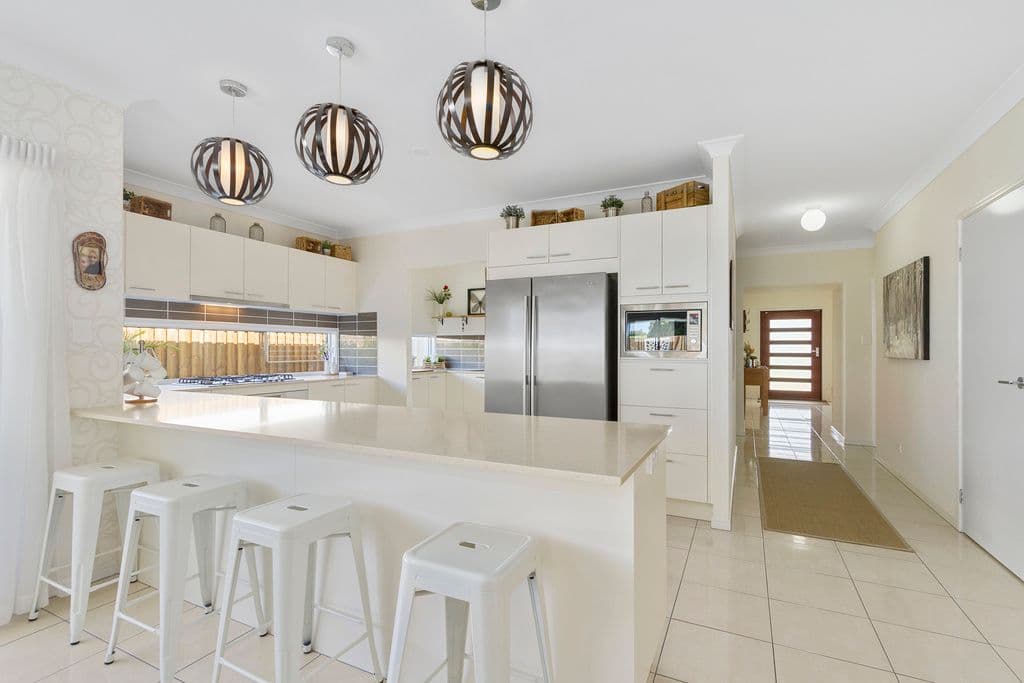 13 Mountain View Parade, Maudsland QLD 4210, Maudsland - Thumbnail 2