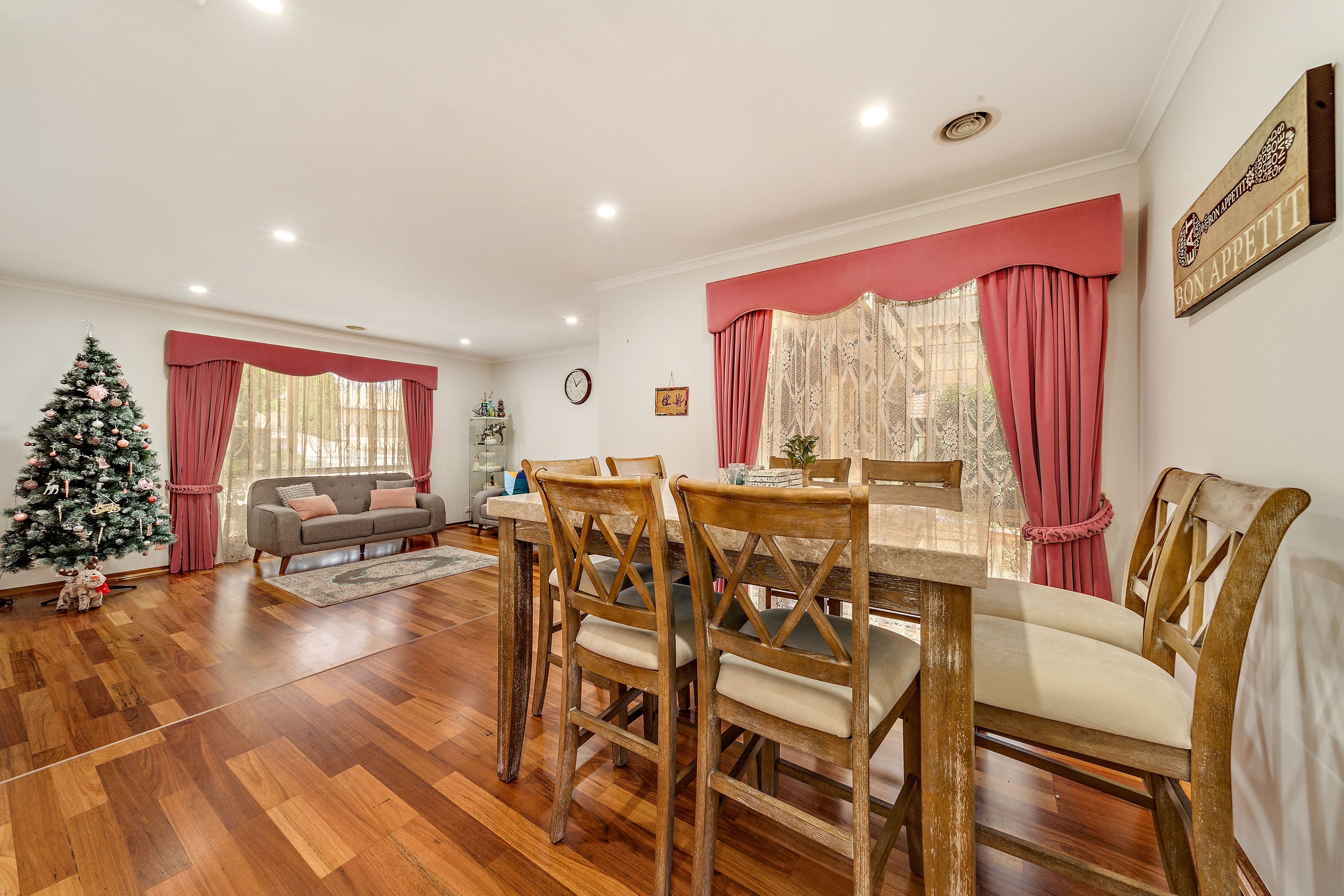 16 Kingscote Crescent, Bonython ACT 2905, Bonython - Thumbnail 3