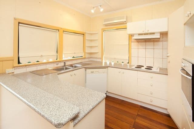 164 Jefferson Lane, PALM BEACH QLD 4221, Palm Beach - Thumbnail 6