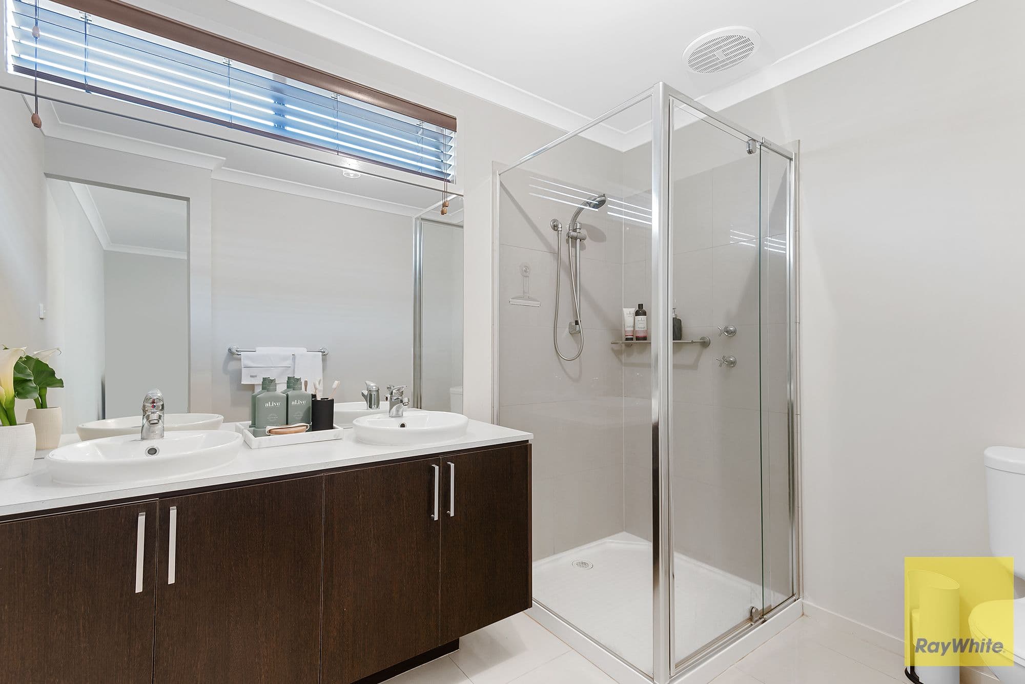 11 Barchester Avenue, Truganina VIC 3029, Truganina - Thumbnail 7