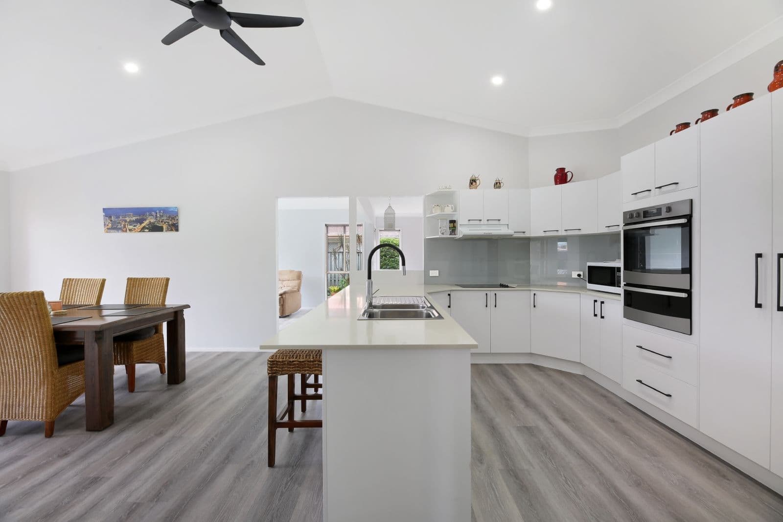 7 Greenwich Court, Robina QLD 4226, Robina - Thumbnail 2