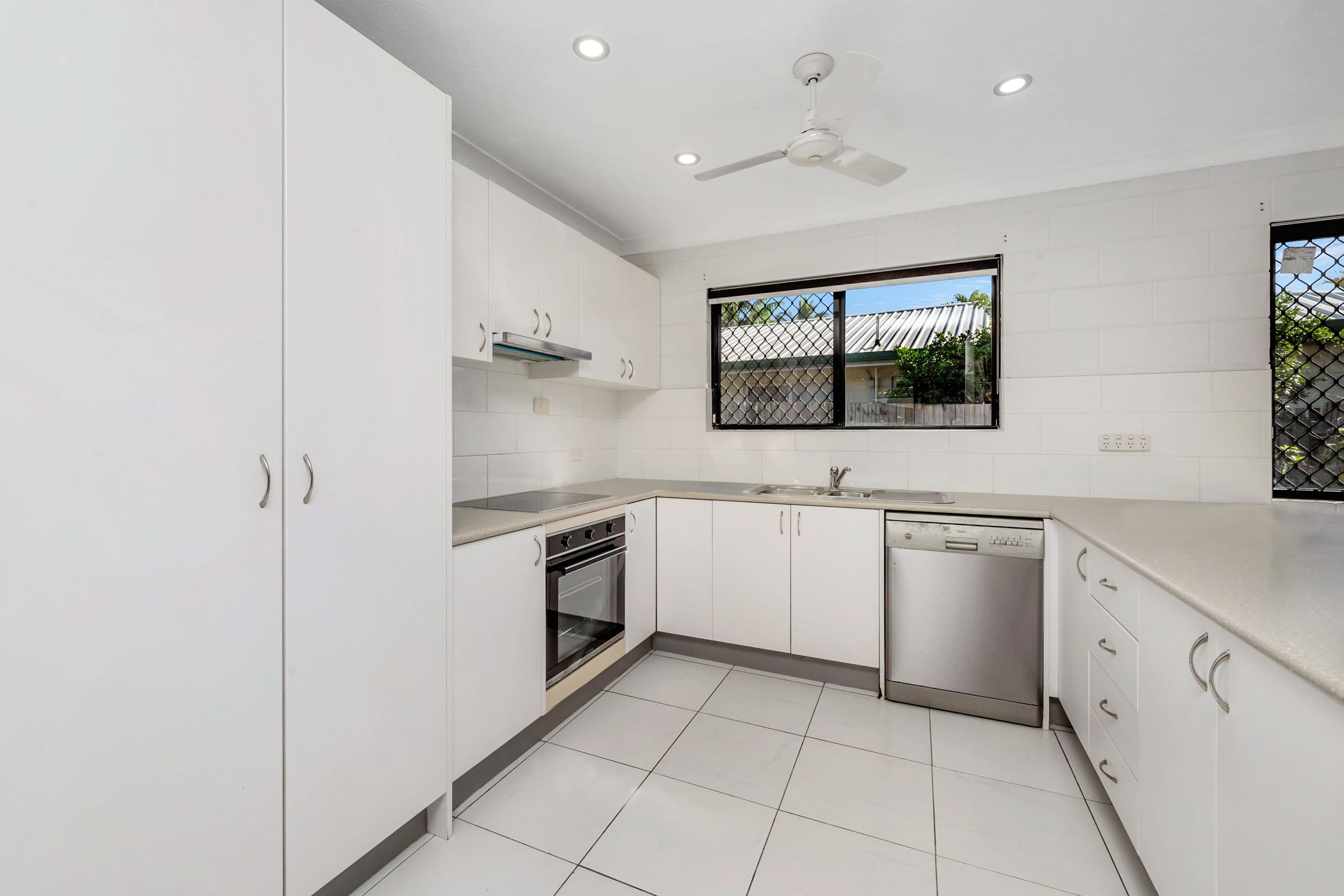 6 Canterbury Road, Kirwan QLD 4817, Kirwan - Thumbnail 3